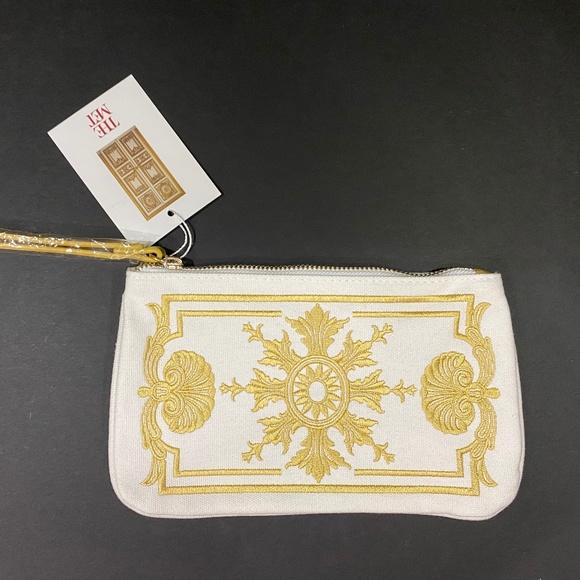 Handbags - The Metropolitan Museum of Art- THE MET- Versailles Gilt Zip Pouch- NWT
